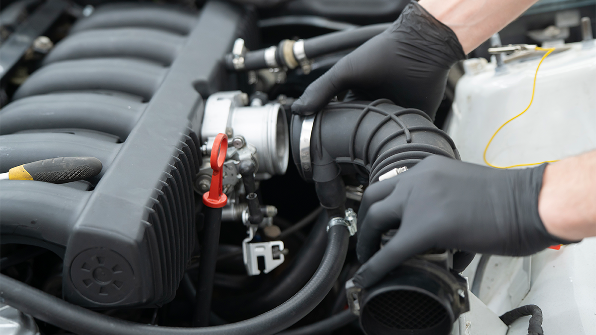 Mangueiras automotivas Clauplast instaladas no motor