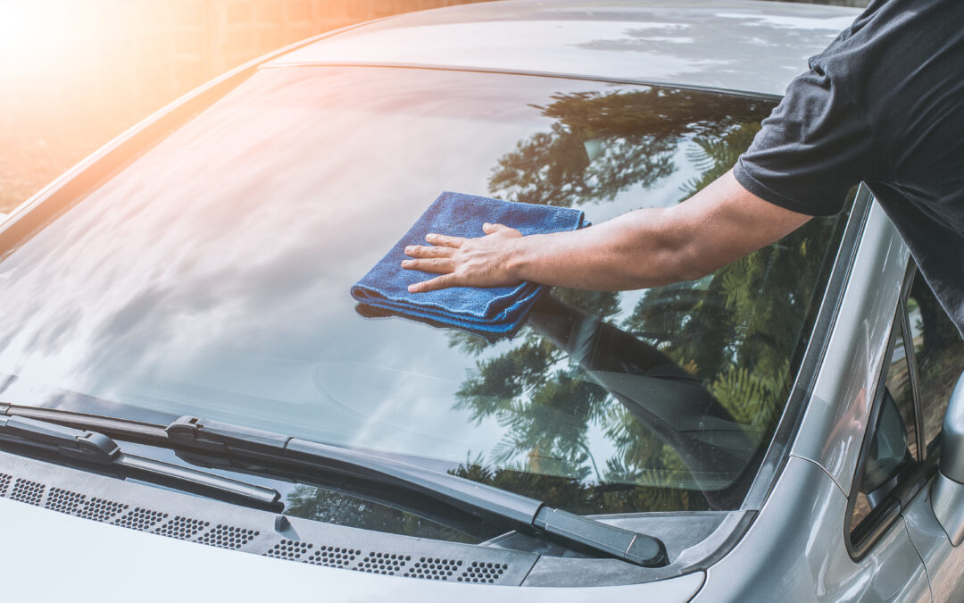 Limpa Vidros Glazy 4 em 1 Vonixx: limpeza, proteção e redução de riscos